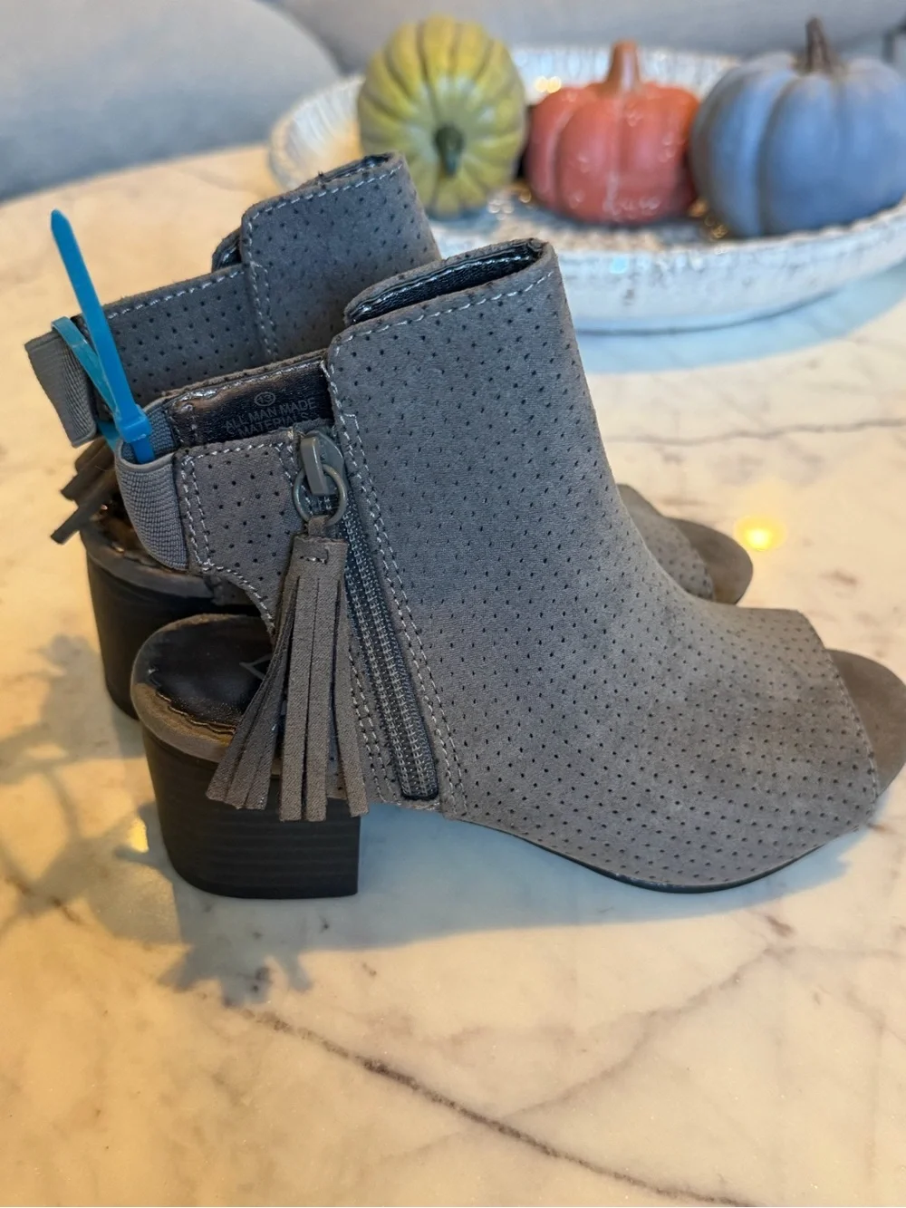 Justice peep toe
